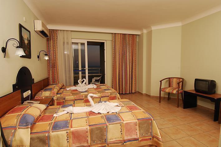 Xperia Saray Beach Hotel Аланя Екстериор снимка