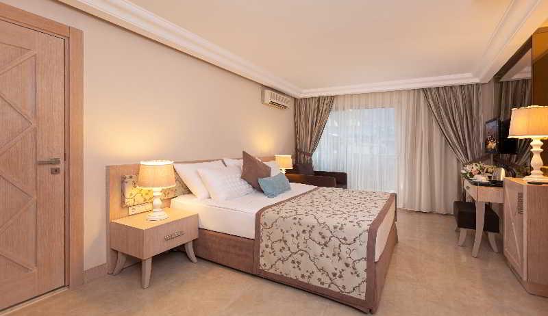Xperia Saray Beach Hotel Аланя Екстериор снимка