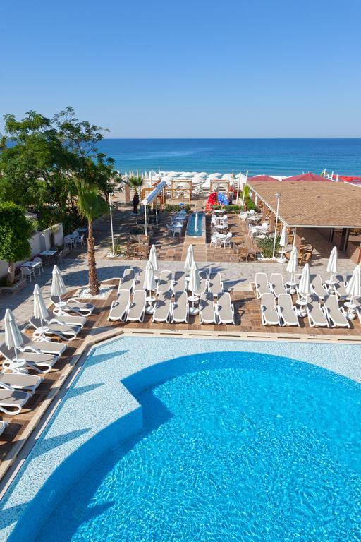 Xperia Saray Beach Hotel Аланя Екстериор снимка
