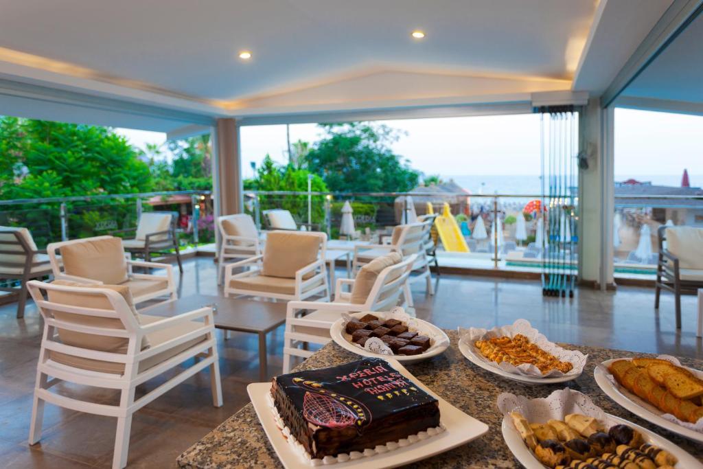 Xperia Saray Beach Hotel Аланя Екстериор снимка